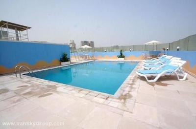 گلدن اسکوئر سوئیت