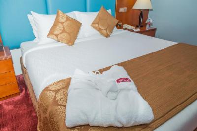 د پارک هتل دوبی