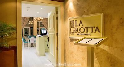 ال خلیج پالاس