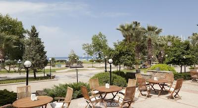 کویینز پارک تورکیز تالسو اند اسپا