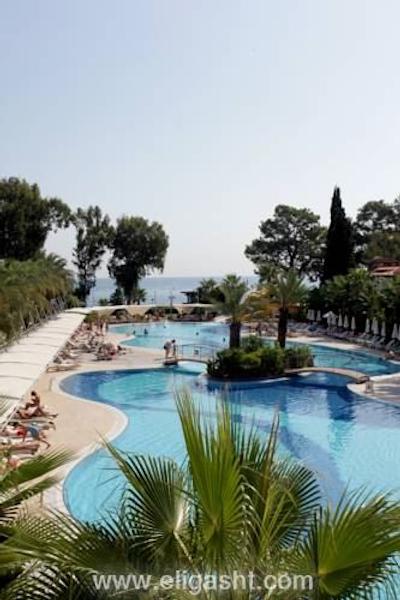 الکوکلر کمر هتل اکس ماکسیم ریزورت