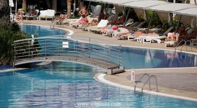 الکوکلر کمر هتل اکس ماکسیم ریزورت