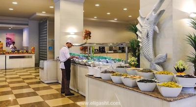 الکوکلر کمر هتل اکس ماکسیم ریزورت