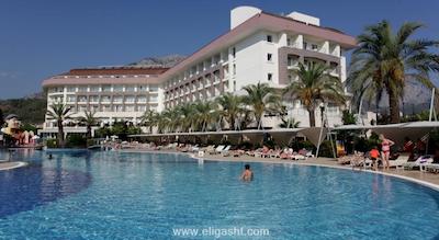 الکوکلر کمر هتل اکس ماکسیم ریزورت