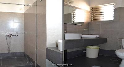 سپرتا تیم هتل