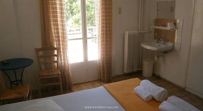 سپرتا تیم هتل