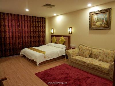 چاینیز کالچر هالیدی هتل-نانلوگوشیانگ