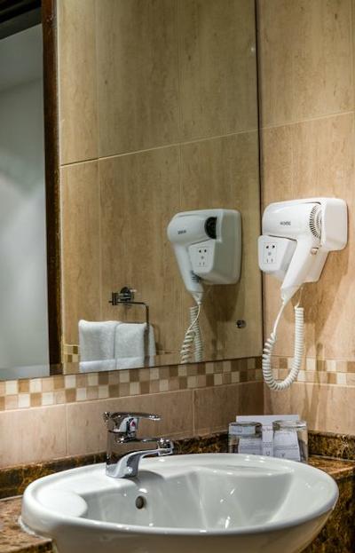 هتل آپارتمان فرست سنترال