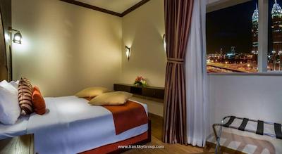 هتل آپارتمان فرست سنترال