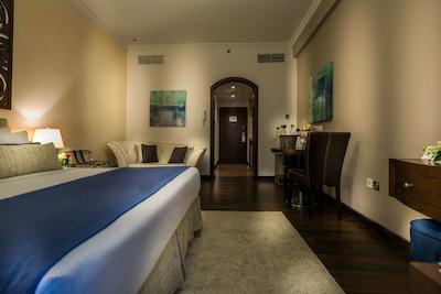 هتل آپارتمان فرست سنترال