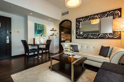 هتل آپارتمان فرست سنترال