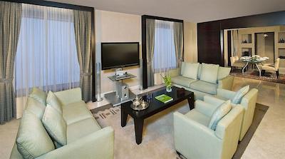 رامادا پلازا بای ویندهام دبی، دیرا