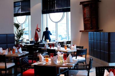 رامادا پلازا بای ویندهام دبی، دیرا