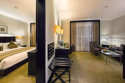 رامادا پلازا بای ویندهام دبی، دیرا