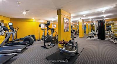 رامادا پلازا بای ویندهام دبی، دیرا