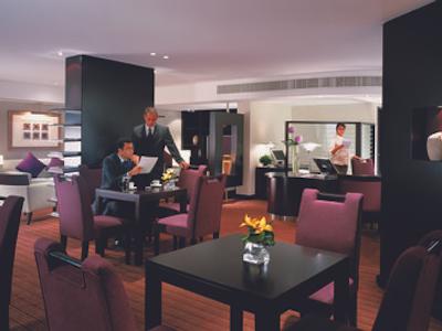 رامادا پلازا بای ویندهام دبی، دیرا