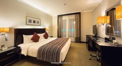 رامادا پلازا بای ویندهام دبی، دیرا