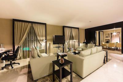 رامادا پلازا بای ویندهام دبی، دیرا