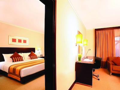 رامادا پلازا بای ویندهام دبی، دیرا