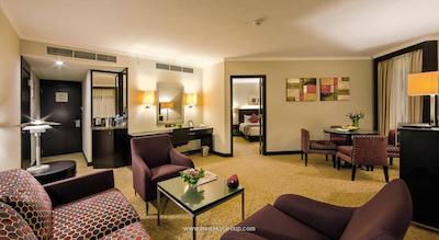 رامادا پلازا بای ویندهام دبی، دیرا