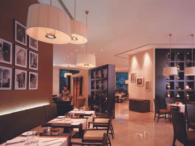 رامادا پلازا بای ویندهام دبی، دیرا