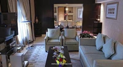 رامادا پلازا بای ویندهام دبی، دیرا