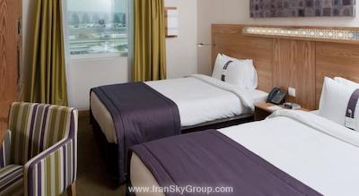 هالیدی این اکسپرس دبی ایرپورت