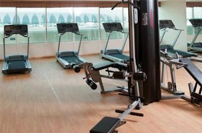 هالیدی این اکسپرس دبی ایرپورت