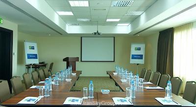 هالیدی این اکسپرس دبی ایرپورت