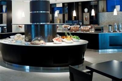 هالیدی این اکسپرس دبی ایرپورت