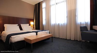 مرکور رما پیازا بولونیا