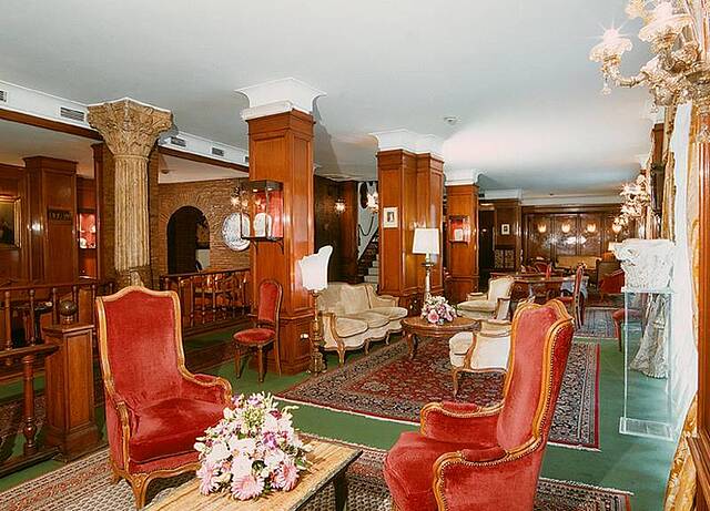 فروم