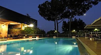 هالیدی این رم اورلیا