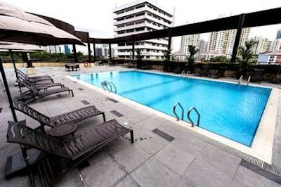 هالیدی این آتریوم