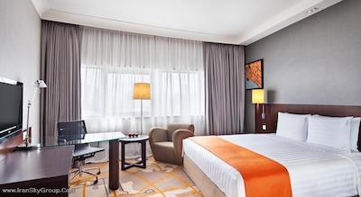 هالیدی این آتریوم