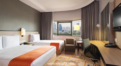 هالیدی این آتریوم