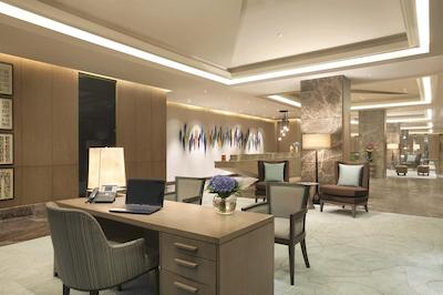 د لیلا امبینس کانیونشن هتل دهلی