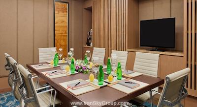 د لیلا امبینس کانیونشن هتل دهلی