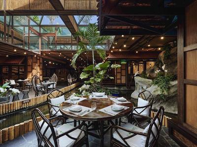 موونپیک گرند ال بوستان