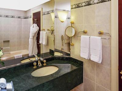 موونپیک گرند ال بوستان