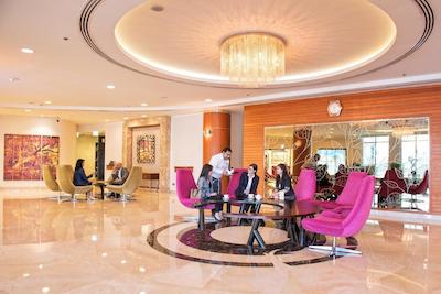 آوانی دیره دبی هتل