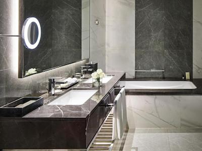 فیرمونت دبی