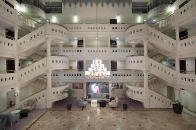 کراون پلازا اولد سیتی استانبول