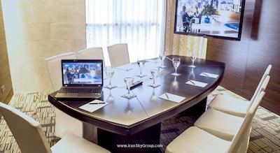 مجستیک سیتی ریتریت هتل