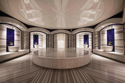 رادیسون بلو هتل استانبول شیشلی