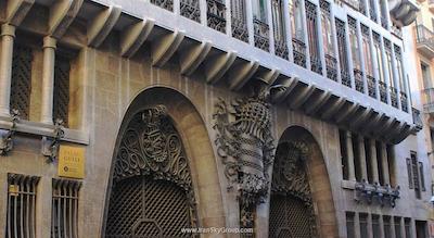 هاستل آرتیستیک بارسلونا