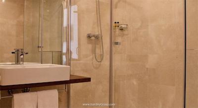 می رمبلس هتل