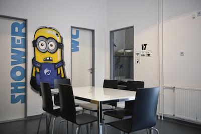 لول بوتیک هاستل