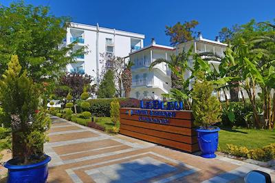 له بلو هتل اند ریزورت