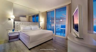 له بلو هتل اند ریزورت